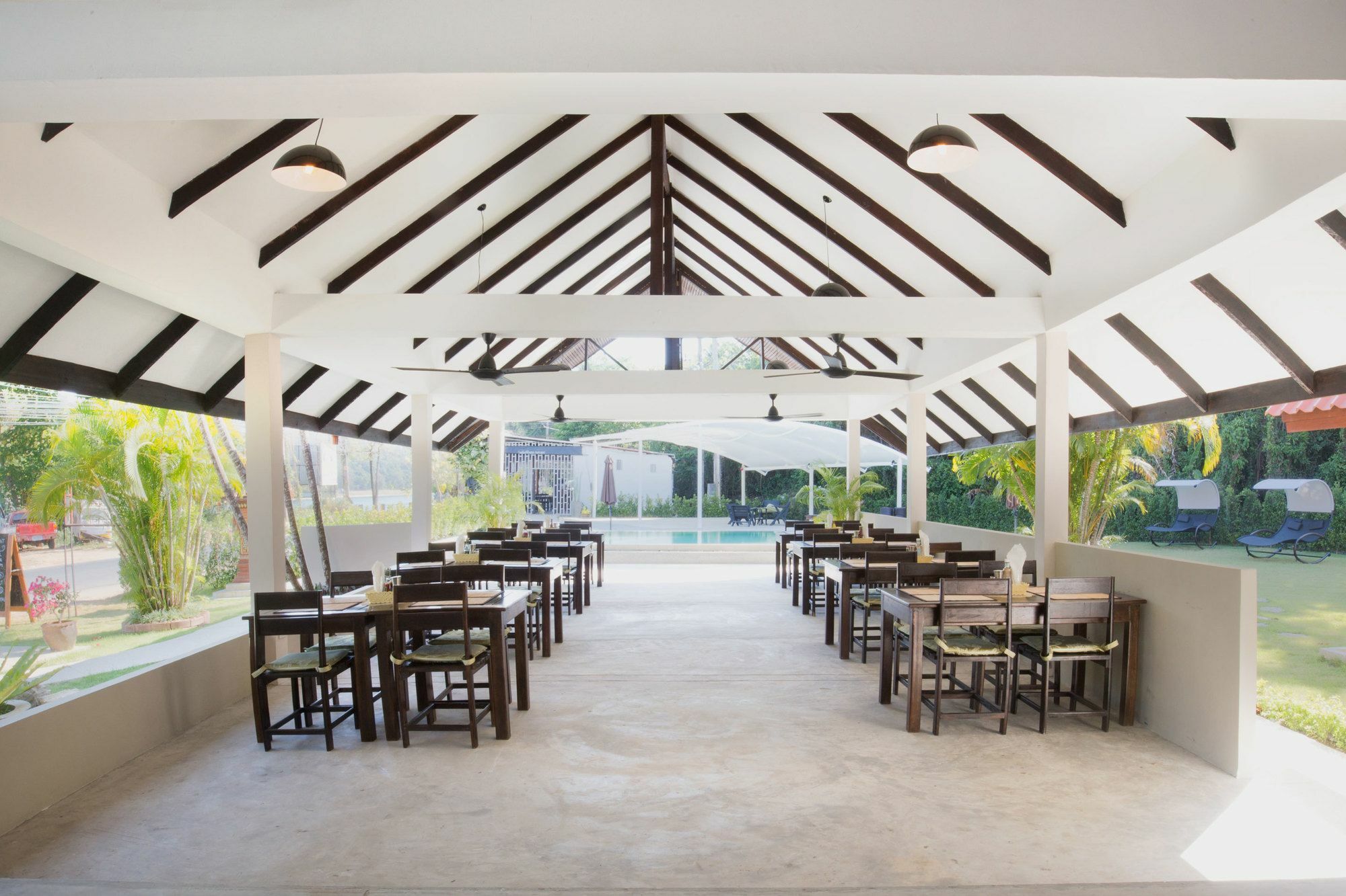 Naiharn Beach Resort - Sha Plus Extra Nai Harn Exterior foto