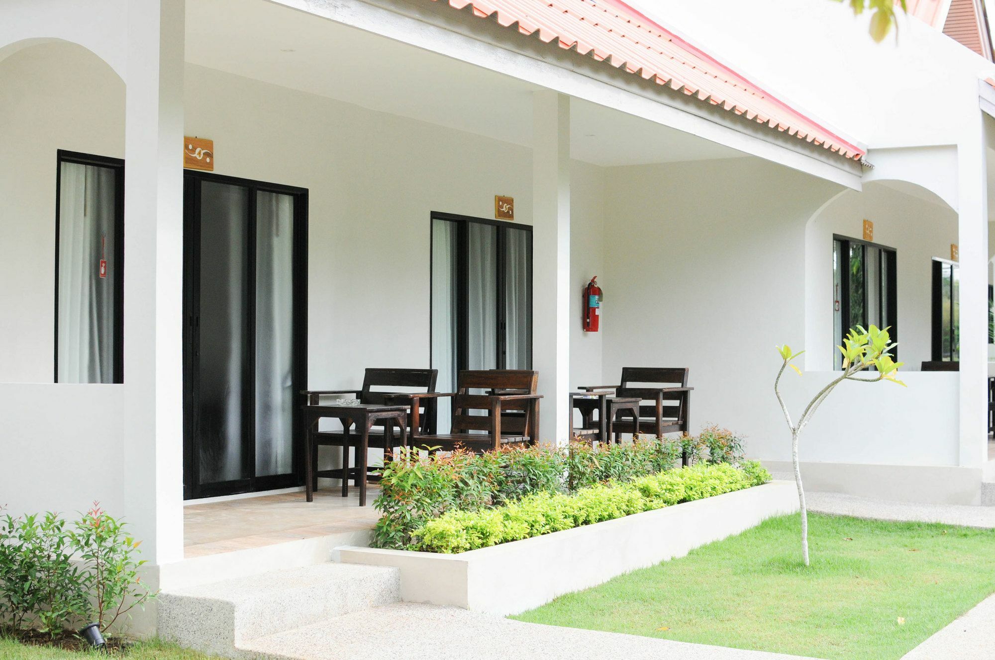 Naiharn Beach Resort - Sha Plus Extra Nai Harn Exterior foto